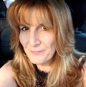 Meet your Posher, Diana